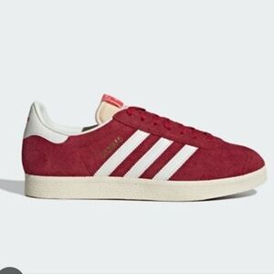 Adidas Gazelle Shoes - Team Victory Red / Off White / Cream White, size M6 / W7